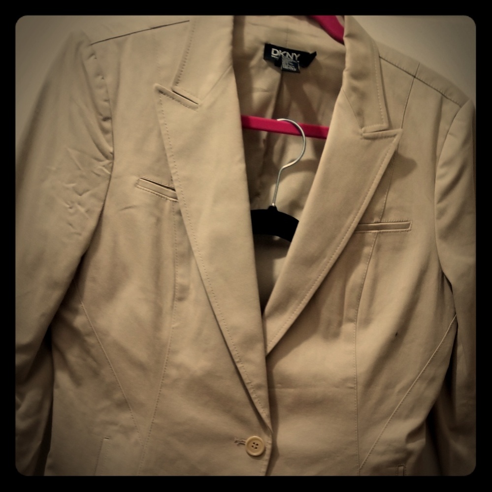 DKNY khaki/tan pantsuit